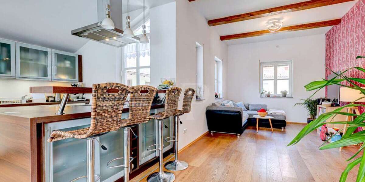 Haus zum Mieten in Kronberg im Taunus 2.600 € 180.11 m² 5 zimmer