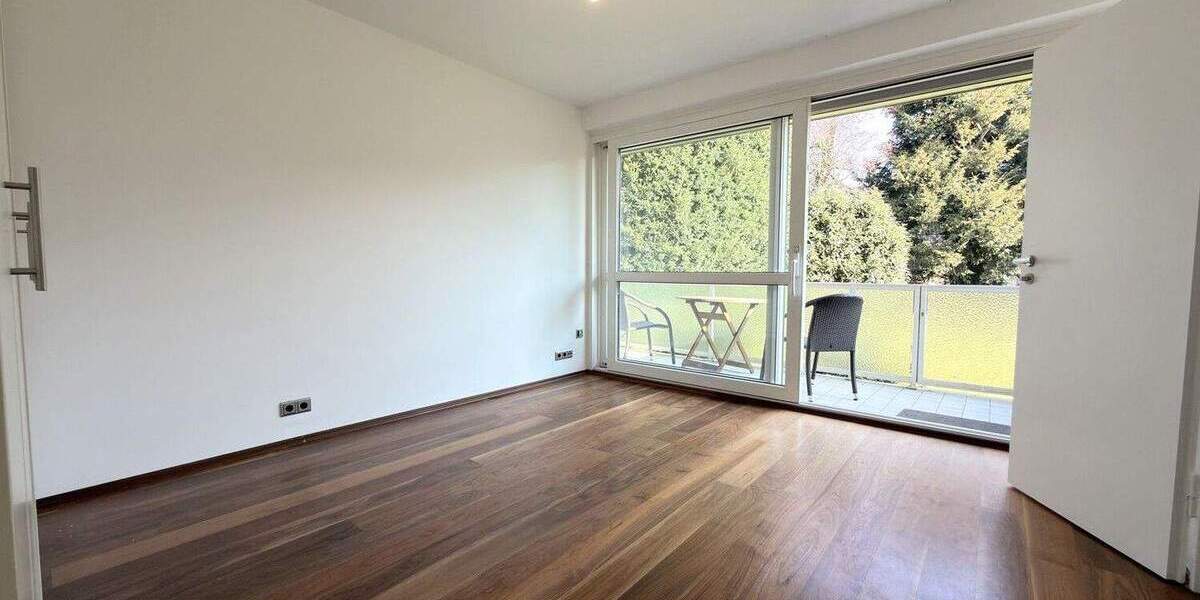 Etagenwohnung Frankfurt am Main Rödelheim - 3 Zimmer, 101 m&sup2;, 1.450&euro; | Angebot:25663802