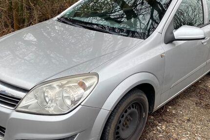 Opel Astra 185.000 km 899 &euro; Hofheim 65719