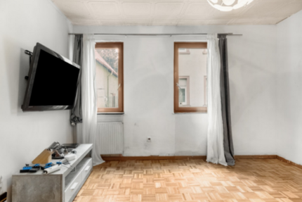 Haus Frankfurt am Main Sossenheim - 4 Zimmer, 108 m&sup2;, 310.000&euro; | Angebot:27255714