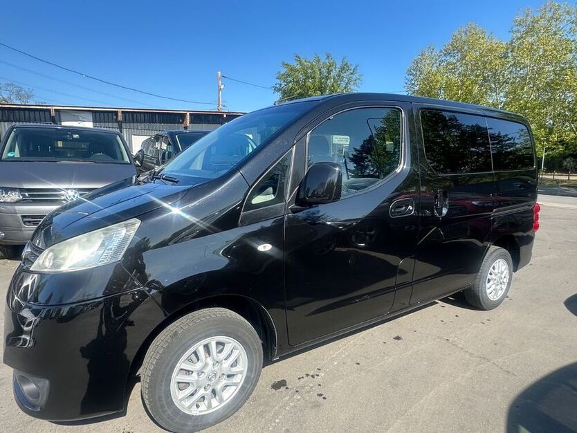 NV200