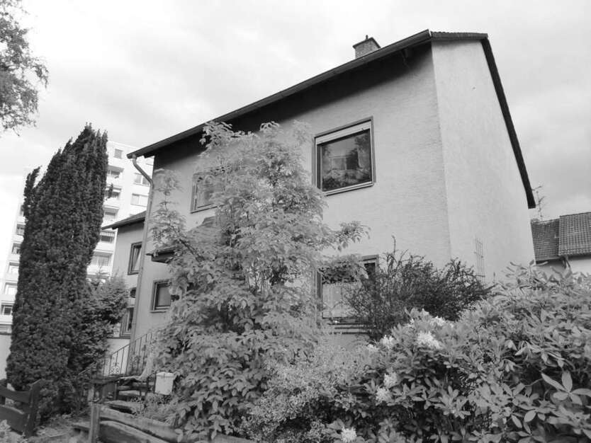 Haus zum Kaufen in Obertshausen 520.000 € 164 m²