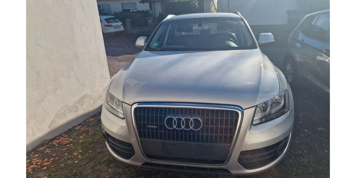 Audi Q5 174.000 km 12.800 € Glashütten 61479