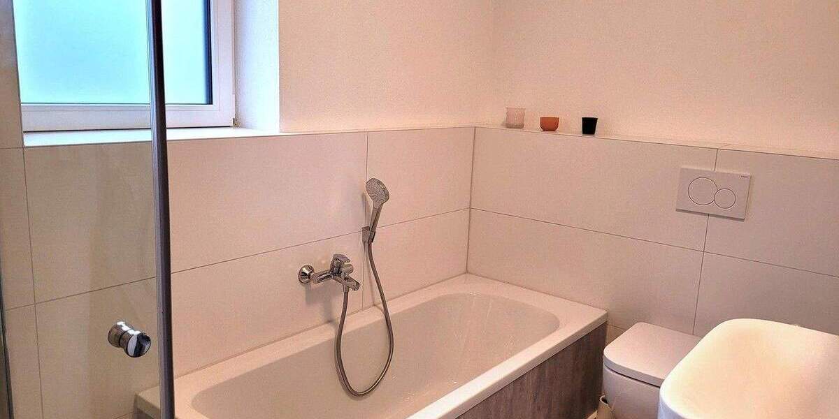 Modernes Niedrigenergiehaus mit Terrasse und Garten 4 zimmer