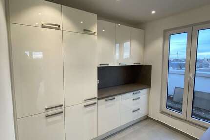 Wohnung Frankfurt am Main Sossenheim - 3 Zimmer, 81 m&sup2;, 1.295&euro; | Angebot:27449408