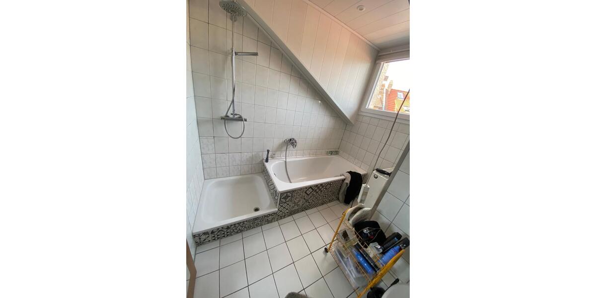 Mehrfamilienhaus, Wohnhaus Frankfurt am Main Bergen-Enkheim - 10 Zimmer, 212 m&sup2;, 735.000&euro; | Angebot:26857801