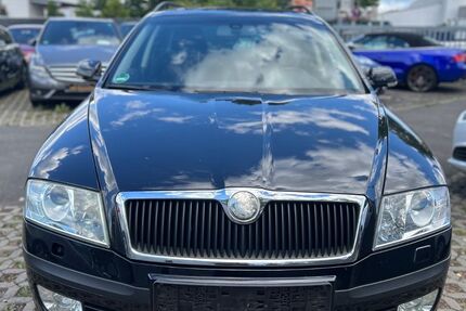 Skoda Octavia 239.000 km 2.490 &euro; Mühlheim am Main 63165