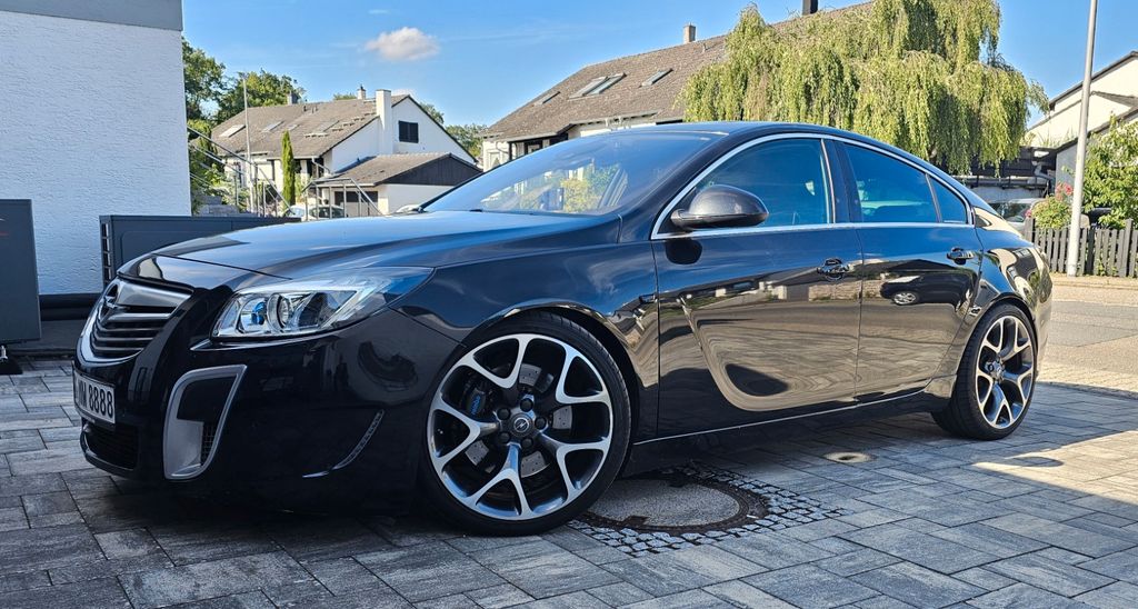 Opel Insignia 195.000 km 8.500 &euro; Nauheim 64569