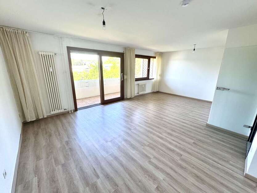Wohnung zum Mieten in Schwalbach 955 € 82.87 m²