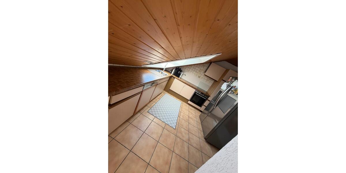 Dachgeschoßwohnung Offenbach am Main Hafen - 3 Zimmer, 90 m&sup2;, 1.300&euro; | Angebot:26241365