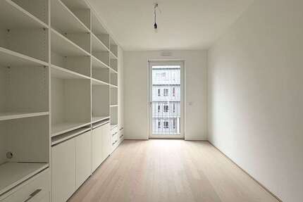Wohnung Frankfurt Bockenheim - 3 Zimmer, 92 m&sup2;, 2.100&euro; | Angebot:26905288
