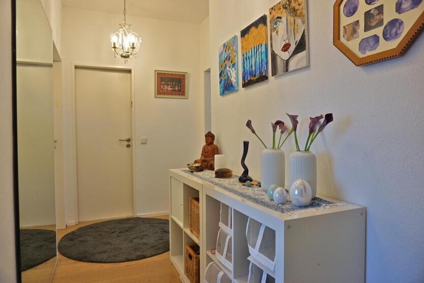 *Nähe Kurpark in ruhiger Lage - gemütliche 2-Zi-ETW mit Balkon und Tiefgaragenplatz* 2 zimmer