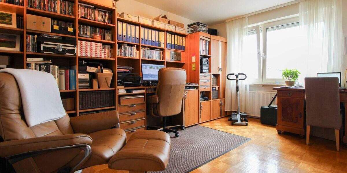 Lichtdurchflutete 3-Zi.-Whg. mit zwei Extraräumen - ideal für Paare & kleine Familien 3 zimmer