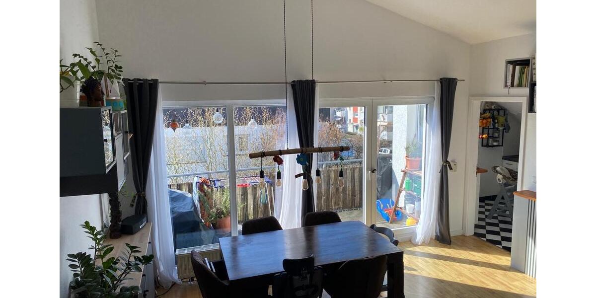 Etagenwohnung Frankfurt am Main Niederrad - 3 Zimmer, 82 m&sup2;, 1.860&euro; | Angebot:25648807