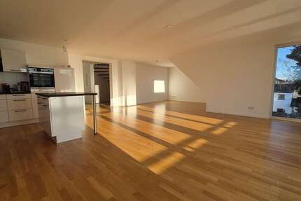 Wohnung zum Mieten in Frankfurt 2.280 € 160 m² 4 zimmer