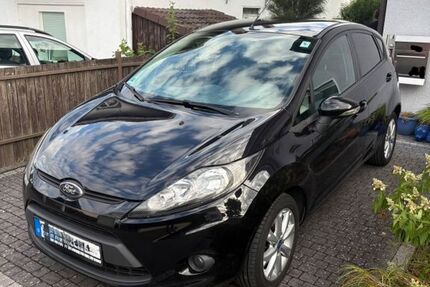 Ford Fiesta 192.000 km 2.490 &euro; Karben 61184
