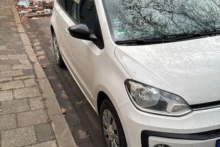 VW up! 17.000 km 12.100 &euro; Offenbach am Main 63071