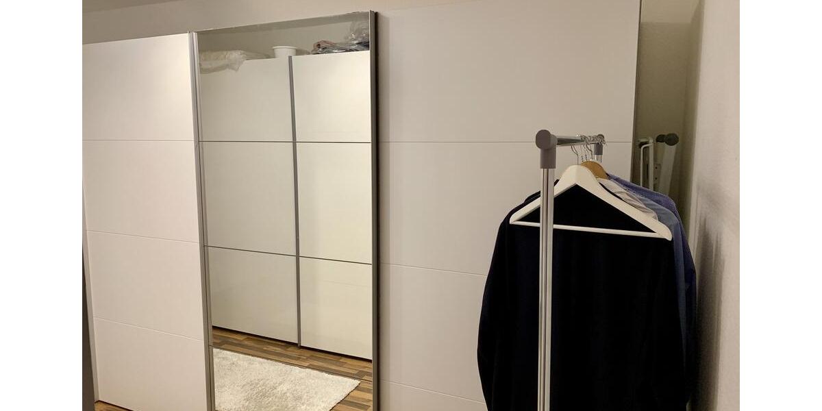 Etagenwohnung Frankfurt am Main Nied - 3 Zimmer, 80 m&sup2;, 1.300&euro; | Angebot:25540504