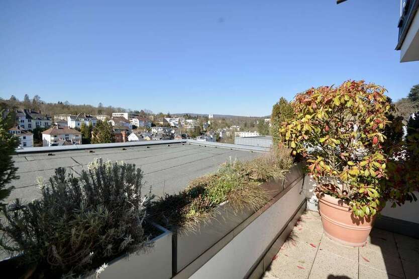 Wohnung zum Kaufen in Wiesbaden 799.000 € 141 m²