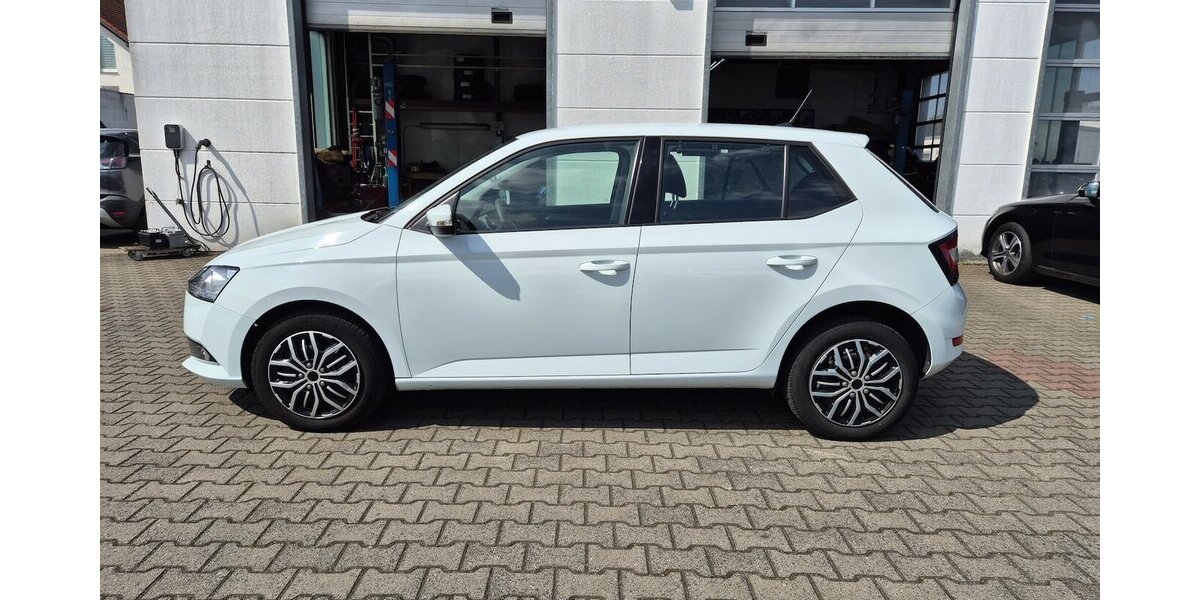 Skoda Fabia Cool Plus 127.420 km 7.490 &euro; Rodgau 63110