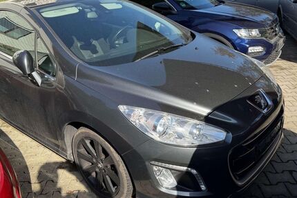 Peugeot 308 115.000 km 9.399 &euro; Eppstein 65817