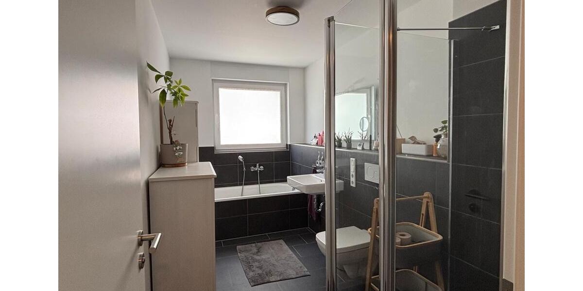 Reihenhaus Rüsselsheim am Main - 6 Zimmer, 144 m&sup2;, 2.300&euro; | Angebot:26536363