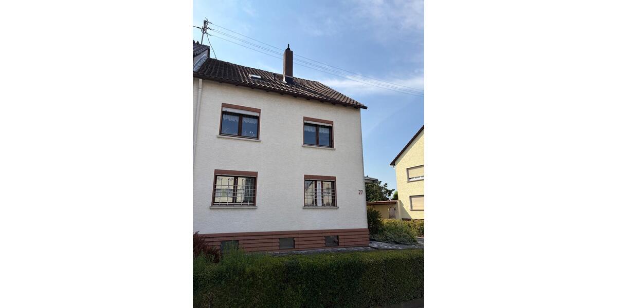 Doppelhaushälfte Frankfurt am Main Schwanheim - 8 Zimmer, 170 m&sup2;, 295.000&euro; | Angebot:27271646