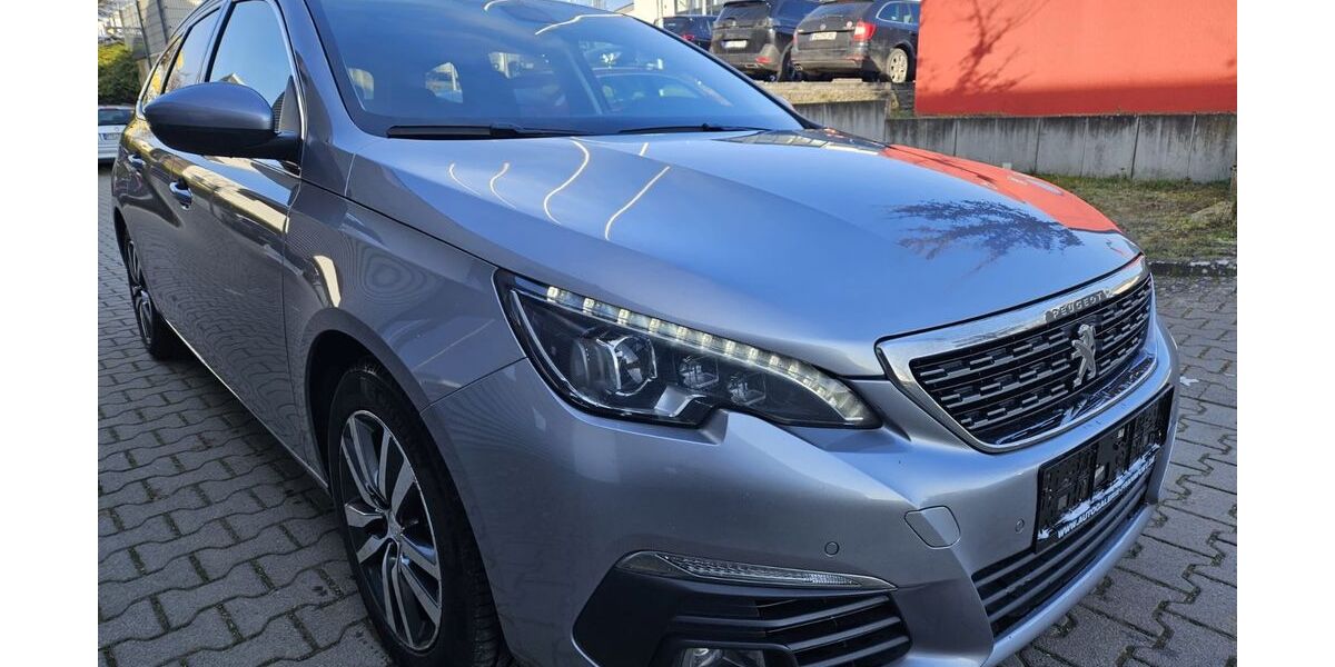 Peugeot 308 181.000 km 7.735 &euro; Kelkheim 65779