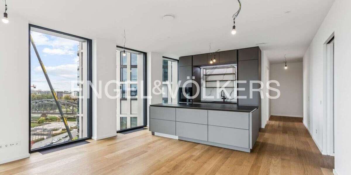 Wohnung zum Mieten in Frankfurt am Main 3.050 € 105 m² 3 zimmer