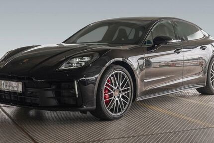 Porsche Panamera 9.900 km 155.880 € Frankfurt 60314