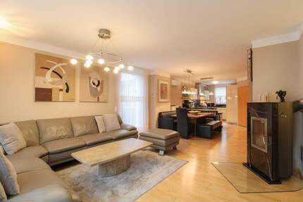 Haus Frankfurt am Main Schwanheim - 5 Zimmer, 145 m&sup2;, 949.000&euro; | Angebot:24914005