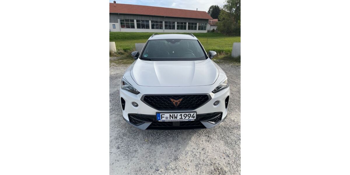 Cupra Formentor 15.000 km 22.999 &euro; Frankfurt 65929