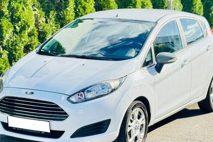 Ford Fiesta 220.000 km 3.250 &euro; Frankfurt 60439