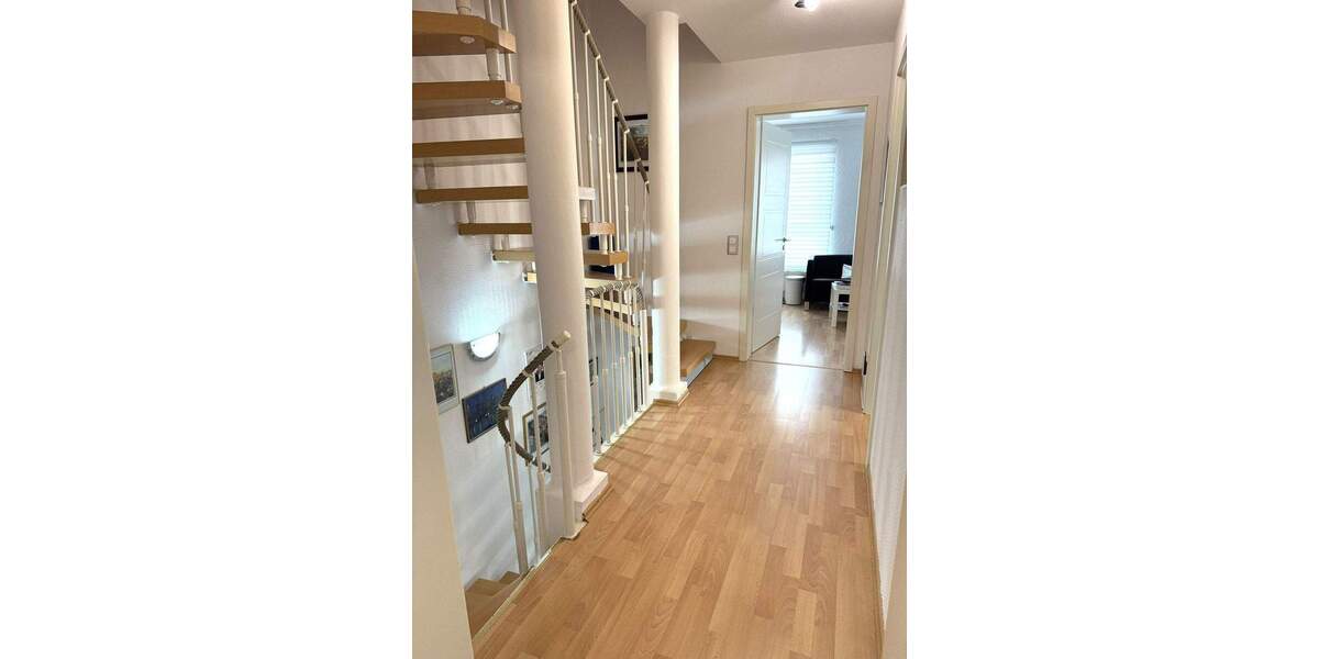 Exklusives EFH in Frankfurt – Sauna, Kamin, Wintergarten, 4× Klima | provisionsfrei 5 zimmer