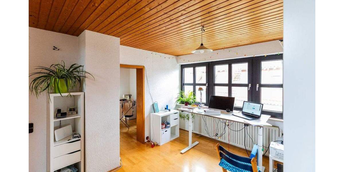 Mehrfamilienhaus, Wohnhaus Bischofsheim - 8 Zimmer, 229 m&sup2;, 695.000&euro; | Angebot:25768288