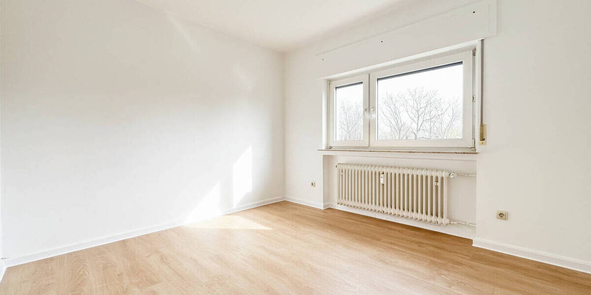 Etagenwohnung Frankfurt am Main Niederursel - 3 Zimmer, 91 m&sup2;, 380.000&euro; | Angebot:25996038