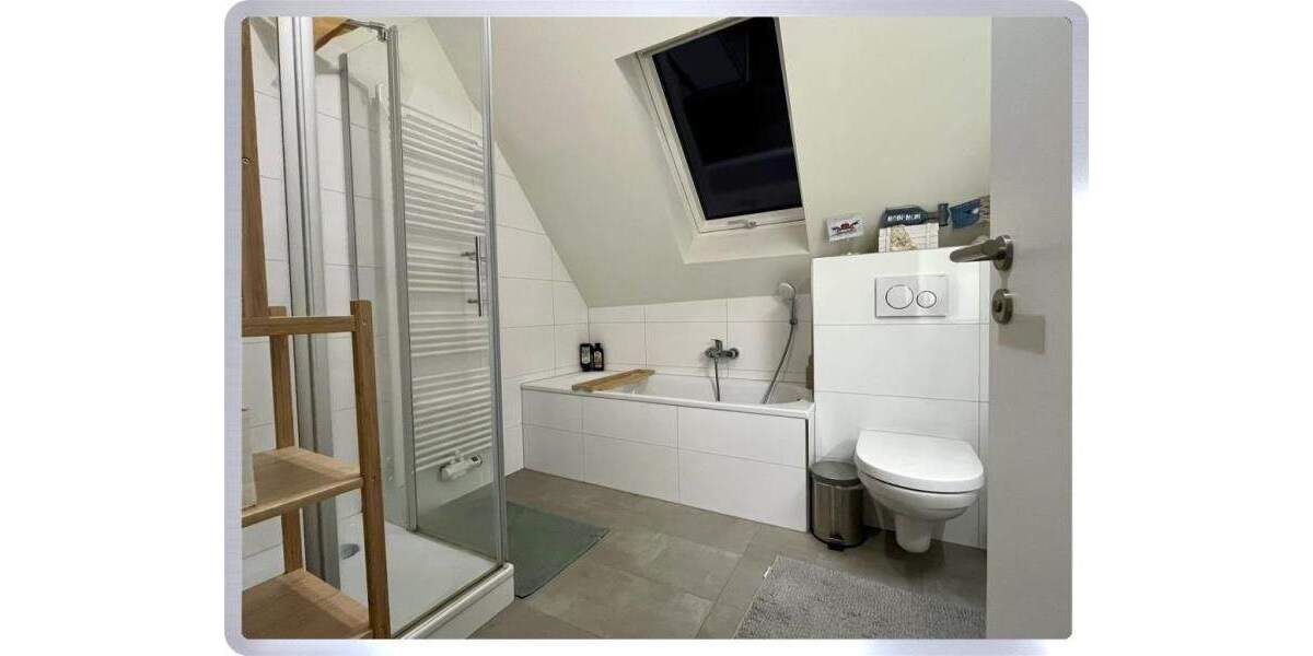 ***Schöner Wohnen: DG-Wohnung mit Kaminofen für gemütliche Stunden*** 3 zimmer