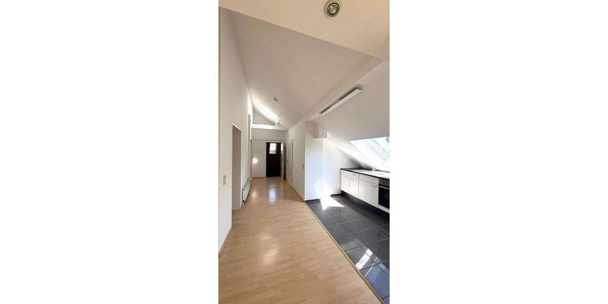 Etagenwohnung Frankfurt Bockenheim - 2 Zimmer, 85 m&sup2;, 1.100&euro; | Angebot:26449808