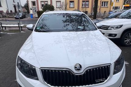 Skoda Octavia 203.000 km 10.900 &euro; Bad Homburg 61348