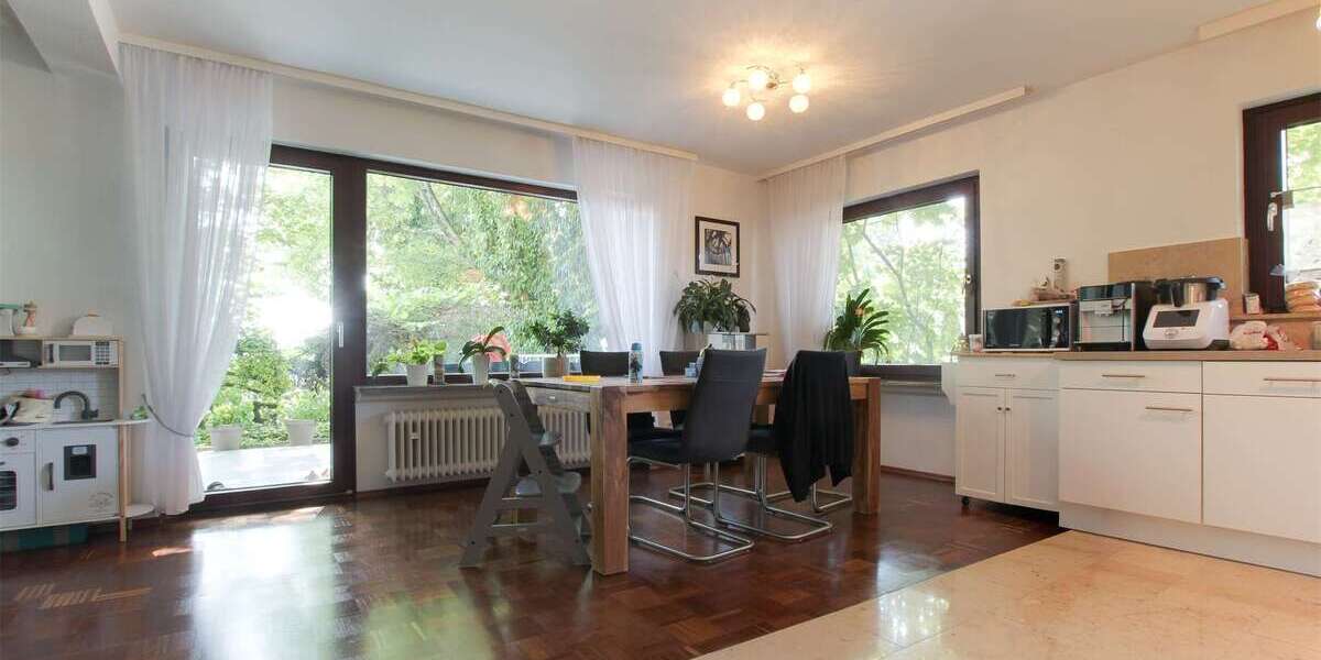 Etagenwohnung Frankfurt Mitte-West - 3 Zimmer, 92 m&sup2;, 1.520&euro; | Angebot:26909137