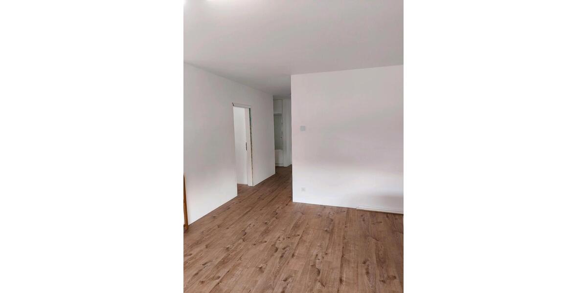 Erdgeschoßwohnung Mühlheim am Main - 3 Zimmer, 91 m&sup2;, 1.250&euro; | Angebot:25640910