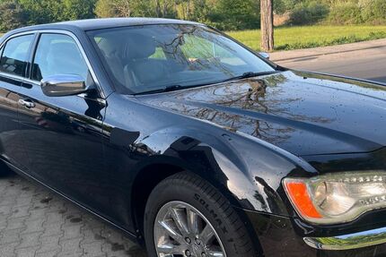 Chrysler 300C 207.000 km 12.570 &euro; Rödermark 63322