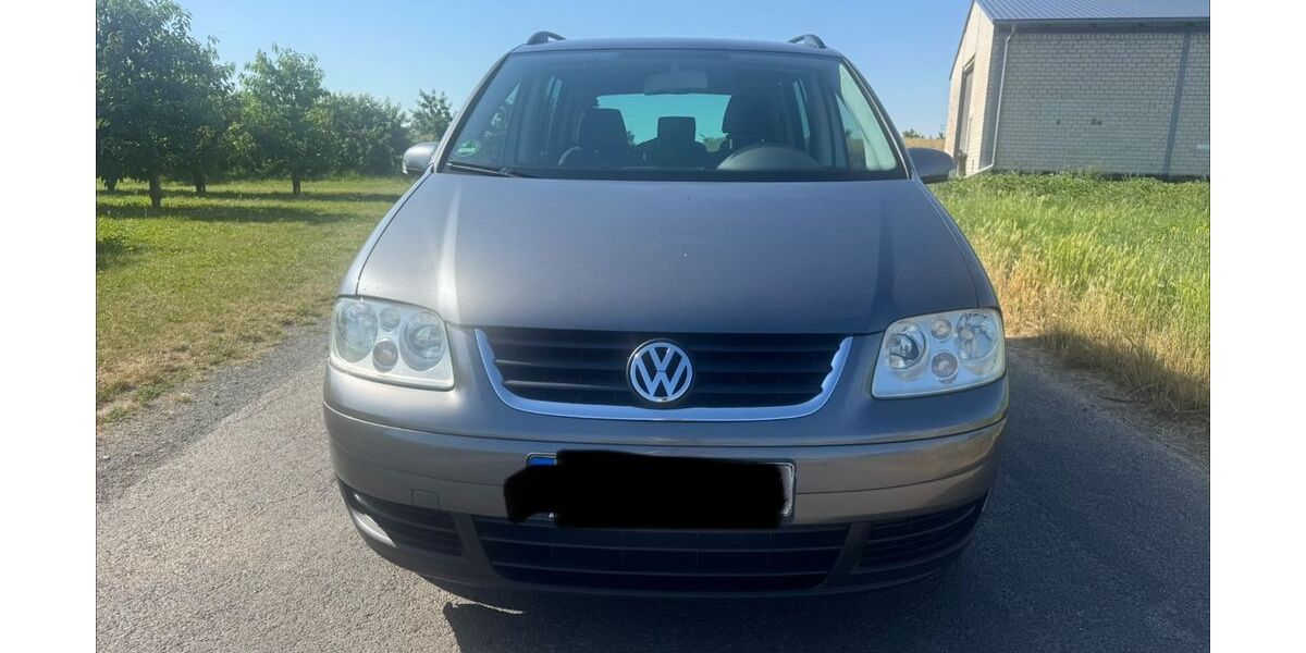 VW Touran 315.000 km 2.480 &euro; Friedberg 61169
