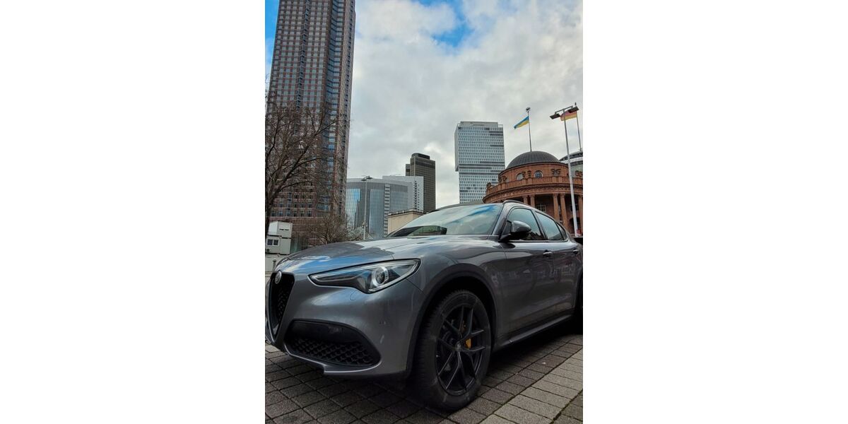 Alfa Romeo Stelvio 93.000 km 24.499 &euro; Frankfurt am Main 65929