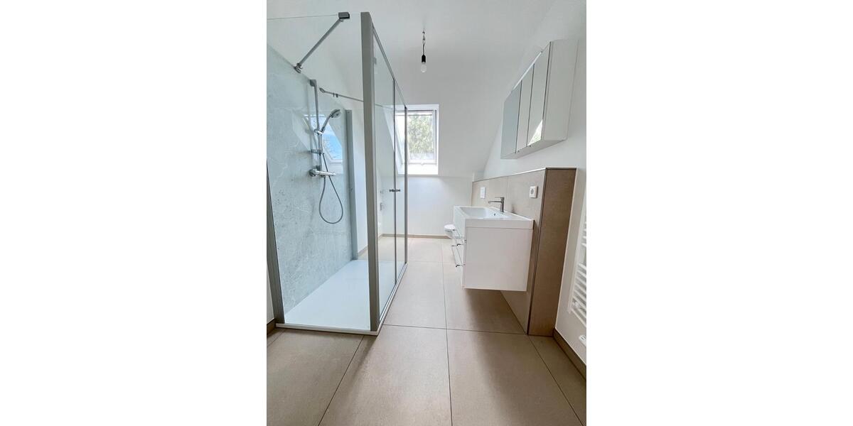 Etagenwohnung Frankfurt am Main Bonames - 3 Zimmer, 101 m&sup2;, 1.600&euro; | Angebot:26493136