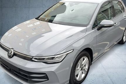 VW Golf 11.387 km 23.380 &euro; Frankfurt am Main 60528