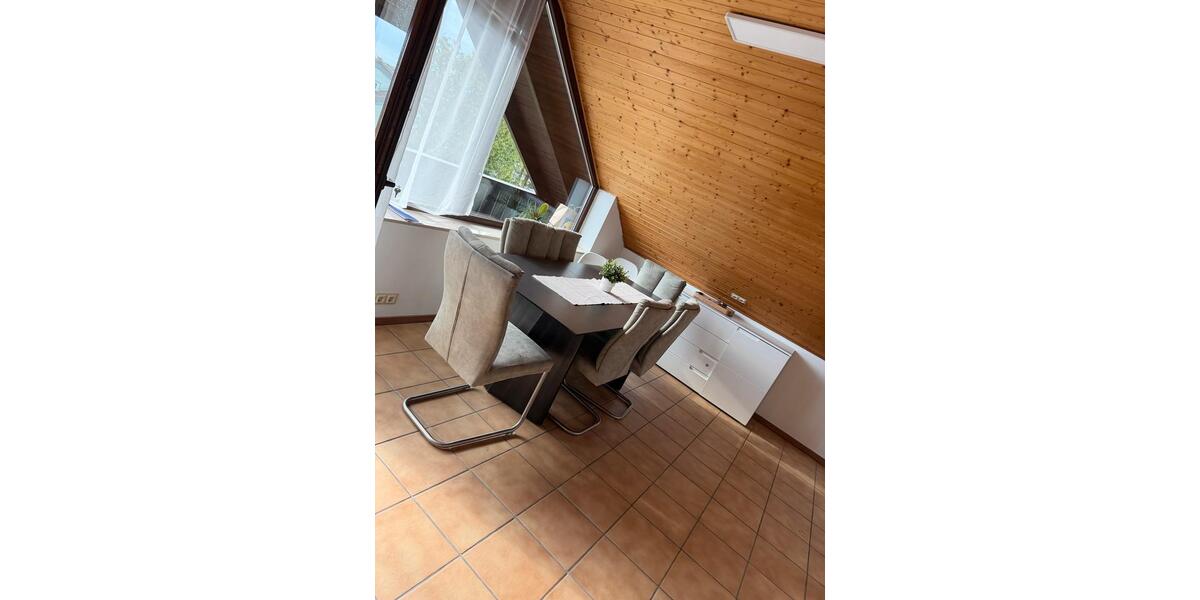 Dachgeschoßwohnung Offenbach am Main Hafen - 3 Zimmer, 90 m&sup2;, 1.300&euro; | Angebot:26241365