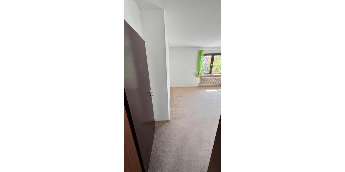 Etagenwohnung Frankfurt am Main Nord-Ost - 4 Zimmer, 107 m&sup2;, 1.400&euro; | Angebot:26356239