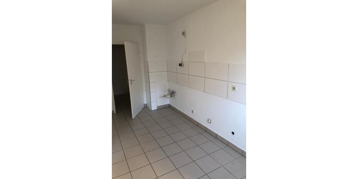 Etagenwohnung Frankfurt am Main Nord-Ost - 3 Zimmer, 83 m&sup2;, 1.250&euro; | Angebot:26705444