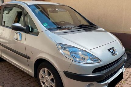 Peugeot 1007 130.000 km 1.700 &euro; Kelkheim 65779